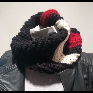 HAND-KNITTED BLACK COWL W/ RED&WHITE CHEVRON DETAIL